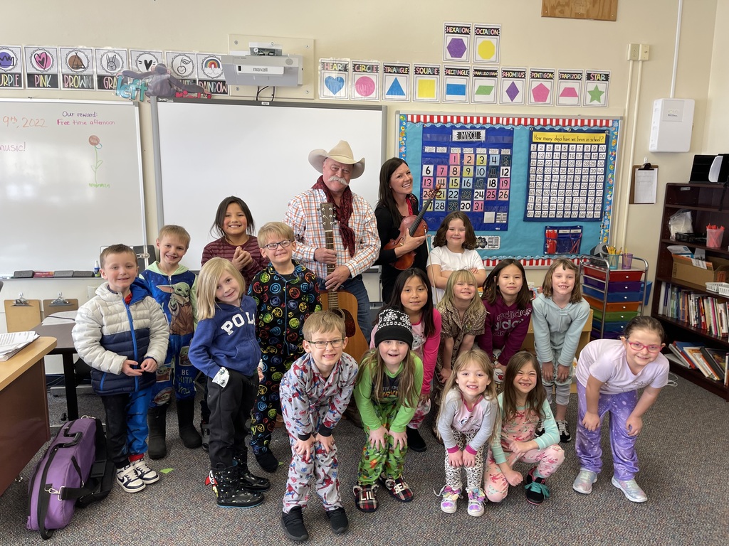First Grade Class with performers
